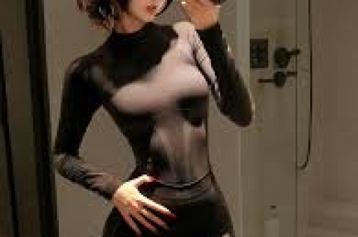 曝男明星KTV亲女网红